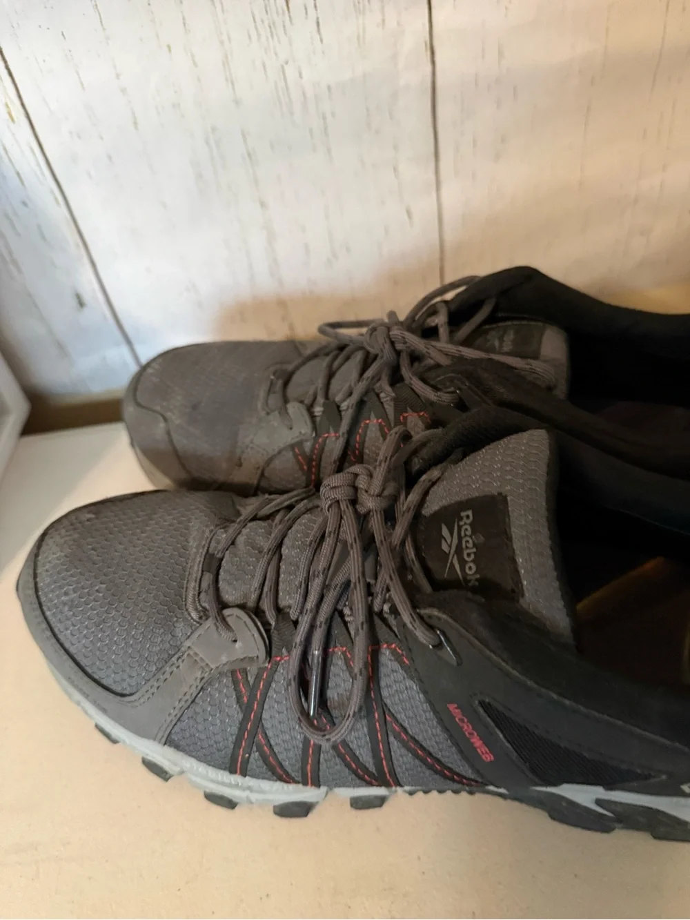 Size 12 Reebok Trailgrip Work Men's Alloy Toe Athletic Safety Shoes work shoes